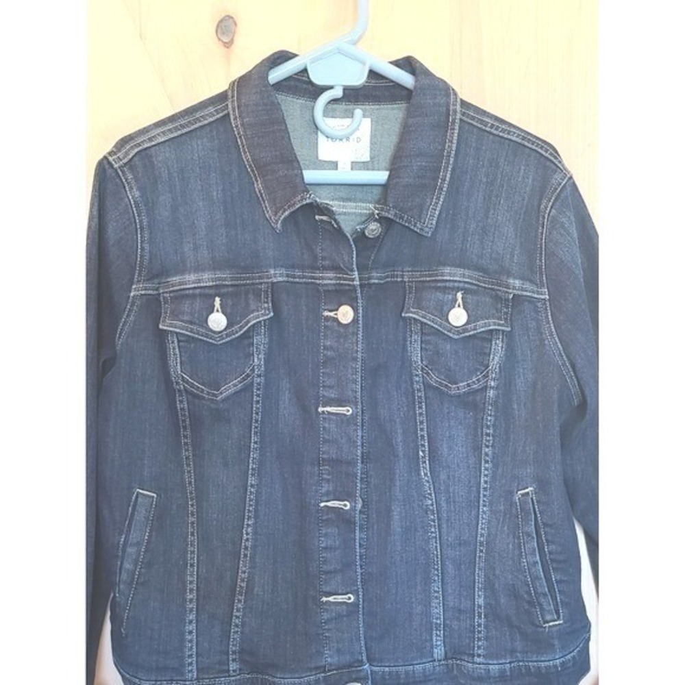 Torrid Women's Jean Jacket Size 1 (14), Distressed Denim, Casual Outerwear, Plus